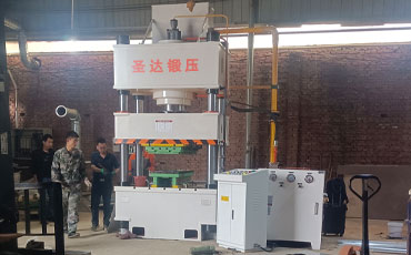 不锈钢水箱加工设备有哪些？
